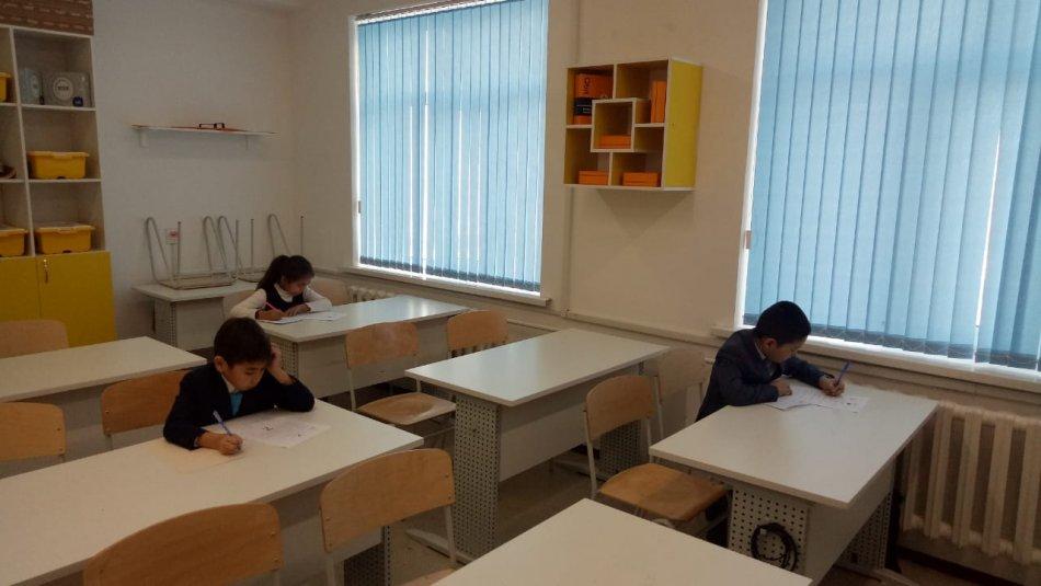 Еңбек орта мектебінде 3-4 сыныптарға арналған "Алтын сақа" математикалық олимпиадасының мектепішілік кезеңі өткізілді.